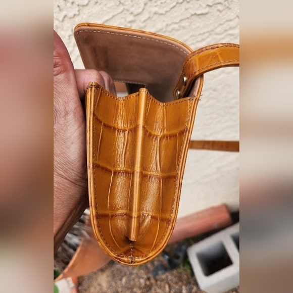 BROTHER VELLIES LIJADU CROC-EMBOSSED LEATHER SHOULDER BAG AND CLUTCH - Picture 6 of 9